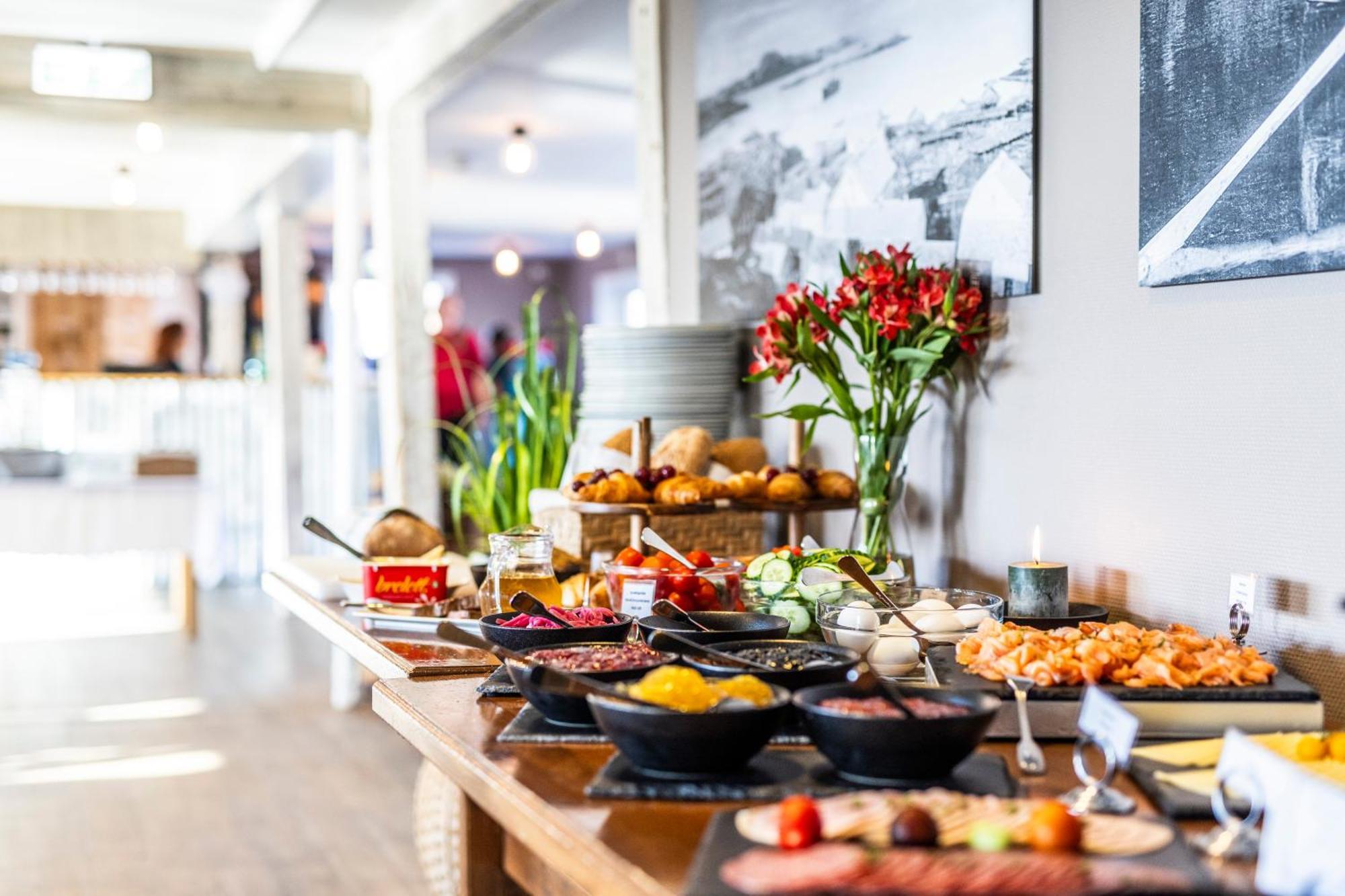 Brygga Restaurant And Rooms Å Zewnętrze zdjęcie